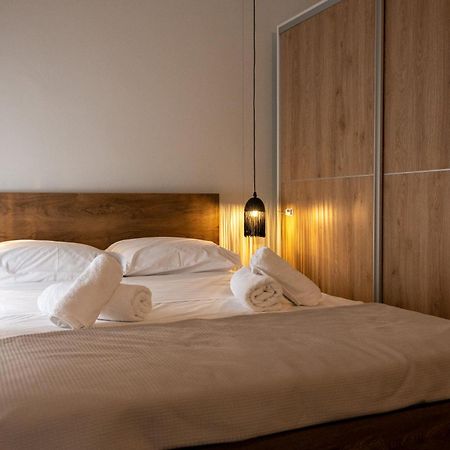 Niso Thessaloniki Hospitality Apartments Exterior photo