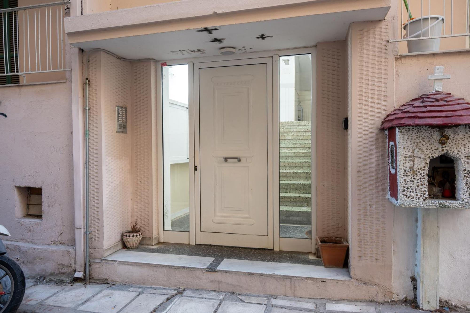 Niso Thessaloniki Hospitality Apartments Exterior photo